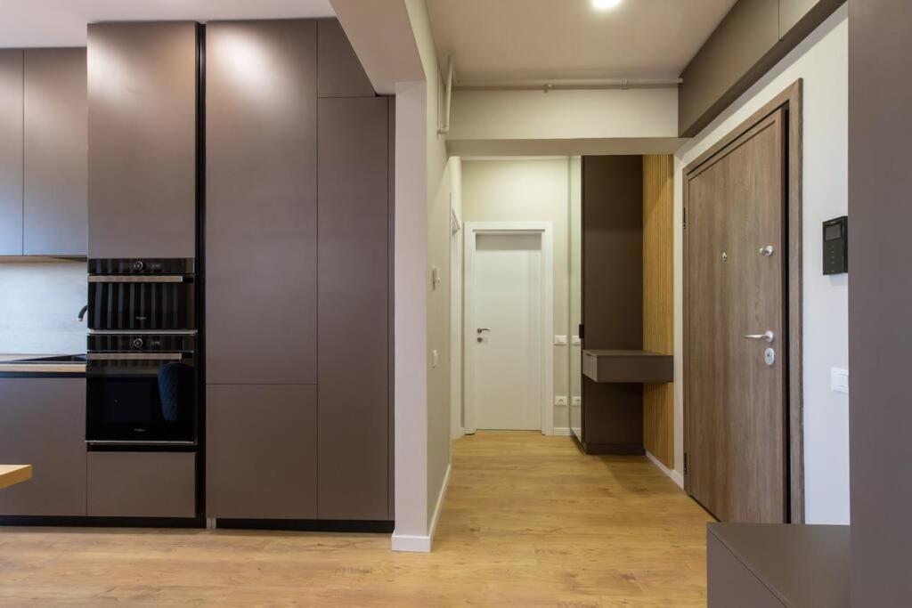 Elegant 2 Bedroom Retreat Bukarest Eksteriør billede