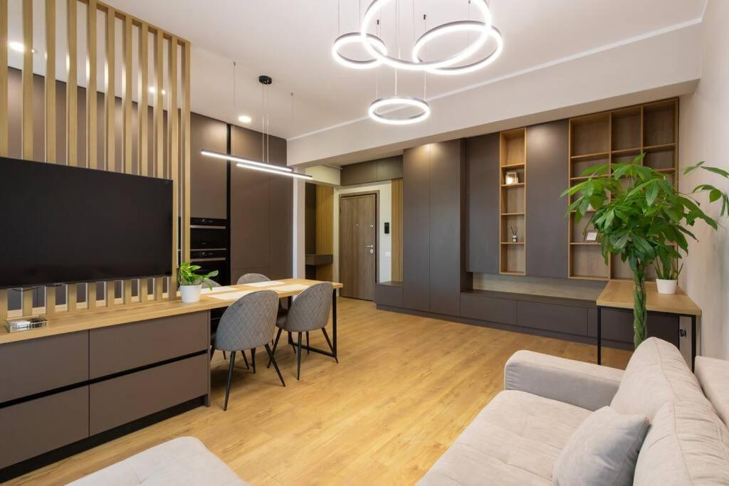 Elegant 2 Bedroom Retreat Bukarest Eksteriør billede